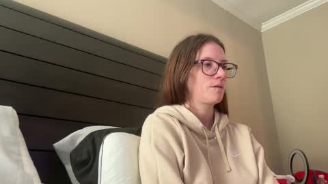 yourstrulylivy online show from 12-11-24, 03:47