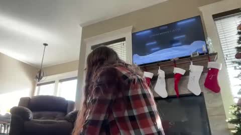 yourstrulylivy online show from 12-16-24, 07:43
