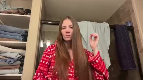 yourstrulylivy online show from 12-24-24, 05:34