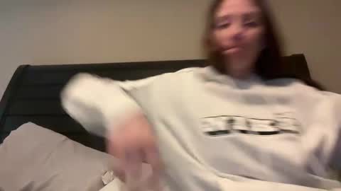 yourstrulylivy online show from 12-26-24, 07:05