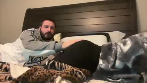 yourstrulylivy online show from 12-29-24, 01:02
