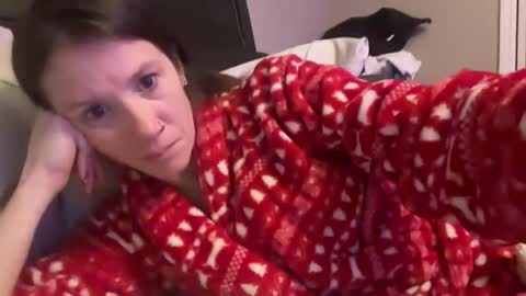 yourstrulylivy online show from 12-29-24, 01:17