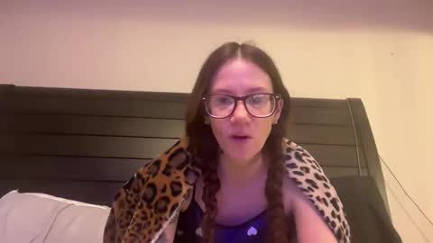 yourstrulylivy online show from 12-31-24, 12:46