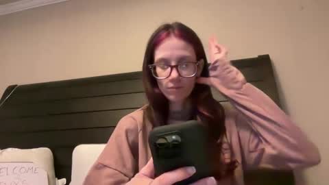 yourstrulylivy online show from 03-07-25, 12:37
