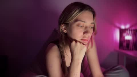 Snapshot of yoursweet_couple chatting on 09-22-25, 09:06 yoursweet_couple online show from 09-22-25, 09:06