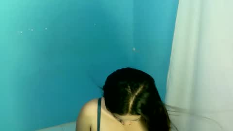 yoursweet_vanessa26 online show from 09-12-25, 01:33