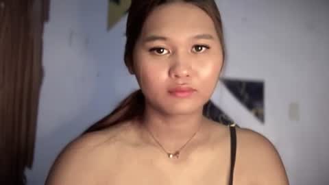 yoursweetgirl_zia online show from 05-18-26, 05:57