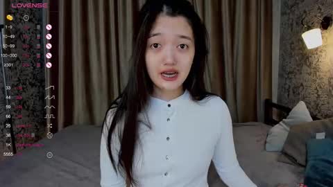 Bella online show from 09-15-25, 03:06