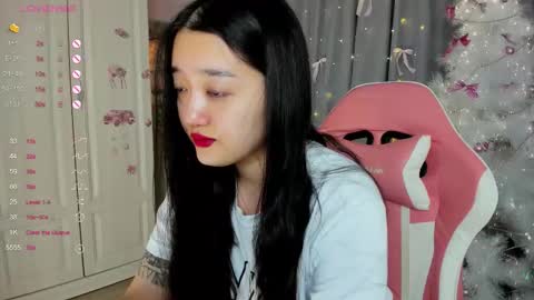 Bella online show from 12-18-25, 02:06