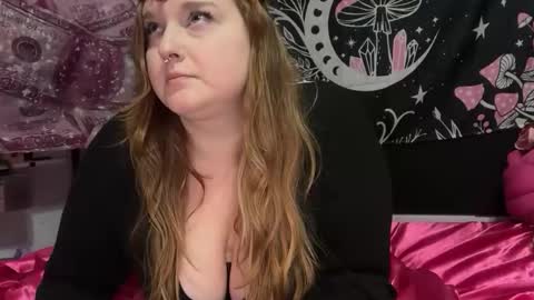yourthickgingergoddess online show from 12-01-25, 07:02