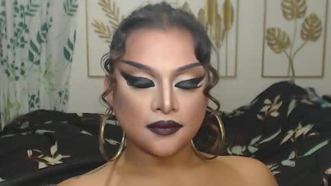 Snapshot of yourtrannyqueenxxx chatting on 10-07-25, 11:13 Anastacia Grey online show from 10-07-25, 11:13