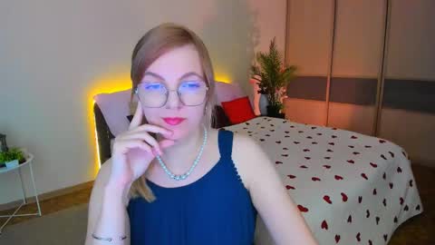 Alice online show from 05-20-26, 05:02