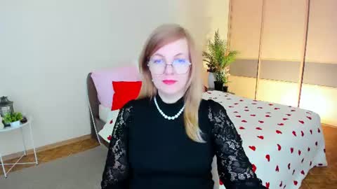 Alice online show from 06-25-26, 12:53