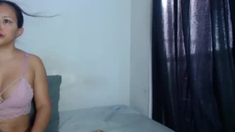 yourvenezolanahot online show from 04-12-26, 09:31