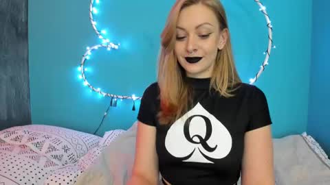 YourVenus00 -Follow my OF online show from 02-05-25, 11:34