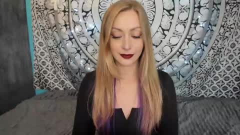 YourVenus00 -Follow my OF online show from 05-28-26, 11:29