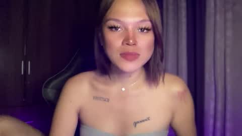 Snapshot of yourwildestdreamgirl chatting on 03-11-26, 09:32 ANDREA online show from 03-11-26, 09:32