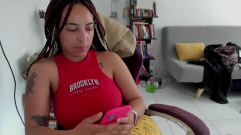 elizabeth  ju   online show from 05-14-26, 01:07