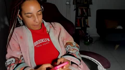 elizabeth  ju   online show from 05-15-26, 01:12