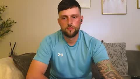 youzername2 online show from 04-11-26, 11:42