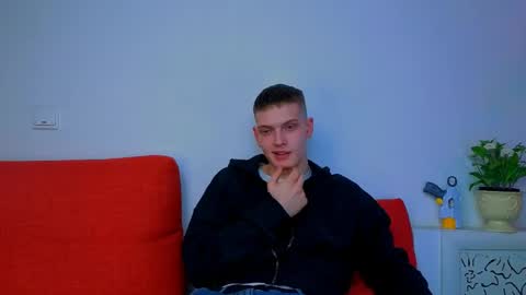 yrshela online show from 04-24-26, 01:52