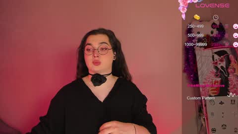 Ysabell online show from 12-24-24, 11:17