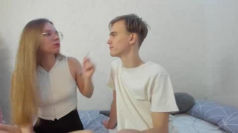 Yue Lang and Samm online show from 02-17-25, 07:10