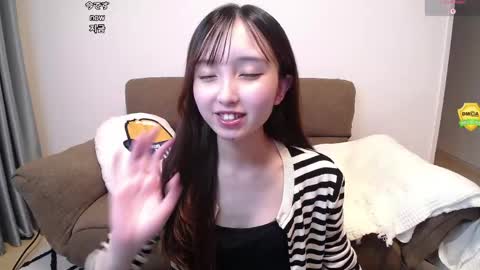 yui_x online show from 05-25-26, 10:54