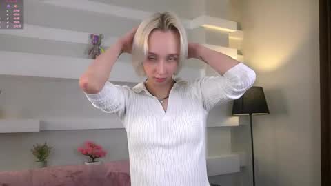 Snapshot of yukorengel chatting on 04-12-26, 01:05 Grace online show from 04-12-26, 01:05