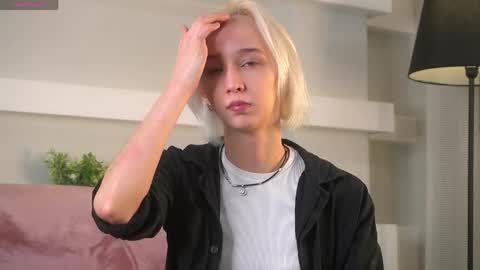 Snapshot of yukorengel chatting on 04-25-26, 01:14 Grace online show from 04-25-26, 01:14