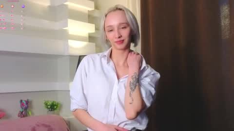 Snapshot of yukorengel chatting on 05-15-26, 01:18 Grace online show from 05-15-26, 01:18