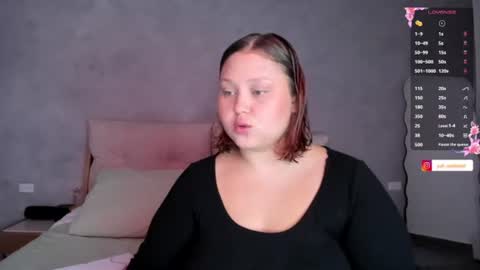 Snapshot of yuli_cardona_ chatting on 06-23-26, 06:17 Yuliet online show from 06-23-26, 06:17