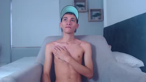 Snapshot of yulian_vasquez chatting on 02-18-25, 12:28 yulian_vasquez online show from 02-18-25, 12:28