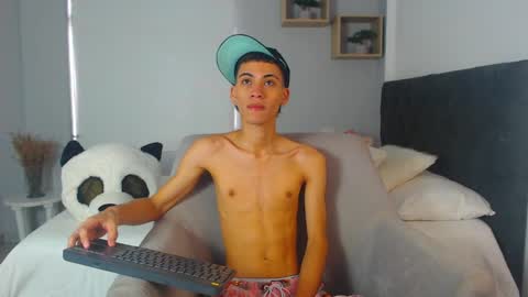 Snapshot of yulian_vasquez chatting on 03-01-25, 12:12 yulian_vasquez online show from 03-01-25, 12:12