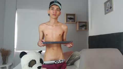Snapshot of yulian_vasquez chatting on 03-06-25, 03:24 yulian_vasquez online show from 03-06-25, 03:24