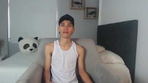 Snapshot of yulian_vasquez chatting on 03-08-25, 12:09 yulian_vasquez online show from 03-08-25, 12:09