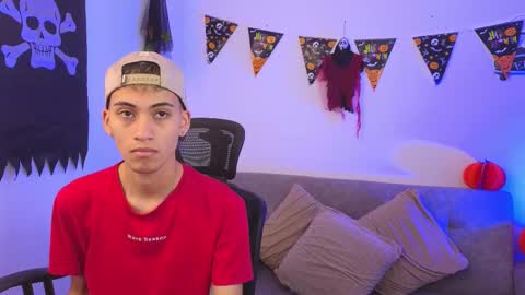 yulian_vasquez online show from 10-12-25, 12:26