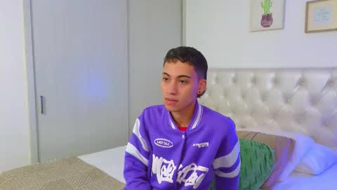 yulian_vasquez online show from 01-15-26, 07:39