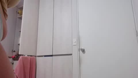 Snapshot of yuliana_25 chatting on 04-04-26, 11:02 yuliana_25 online show from 04-04-26, 11:02