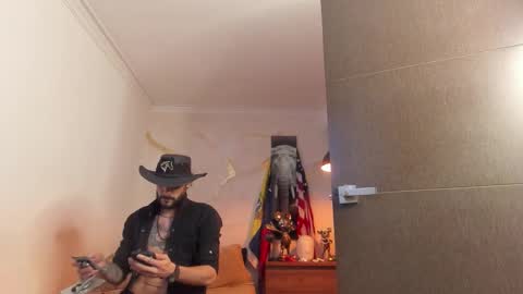 Snapshot of yulianpereira25 chatting on 03-14-26, 04:51 yulian 2811 online show from 03-14-26, 04:51