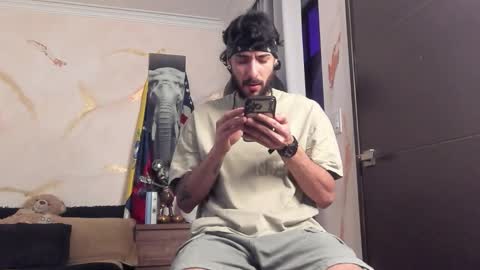 Snapshot of yulianpereira25 chatting on 03-15-26, 12:16 yulian 2811 online show from 03-15-26, 12:16