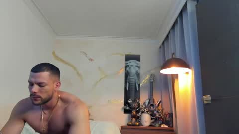 Snapshot of yulianpereira25 chatting on 05-22-26, 02:19 yulian 2811 online show from 05-22-26, 02:19