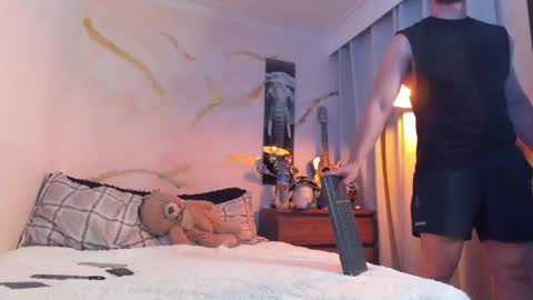 Snapshot of yulianpereira25 chatting on 05-29-26, 01:03 yulian 2811 online show from 05-29-26, 01:03