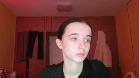 Yuliia online show from 12-18-25, 09:26