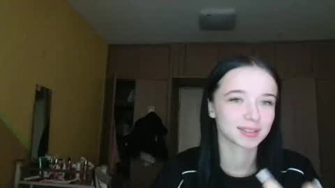 Snapshot of yuliastar chatting on 04-03-26, 08:01 Yuliia online show from 04-03-26, 08:01