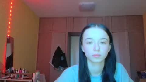 Snapshot of yuliastar chatting on 04-15-26, 05:36 Yuliia online show from 04-15-26, 05:36
