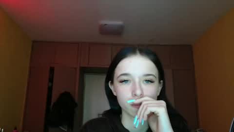 Snapshot of yuliastar chatting on 04-17-26, 07:00 Yuliia online show from 04-17-26, 07:00