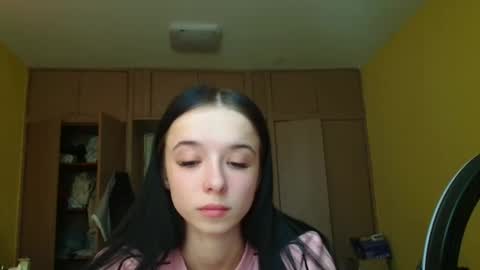 Snapshot of yuliastar chatting on 04-23-26, 02:30 Yuliia online show from 04-23-26, 02:30