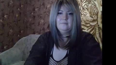 yuliiared online show from 12-15-25, 05:55