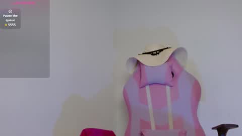 Yuli and SaraIndependent model online show from 10-06-25, 08:28